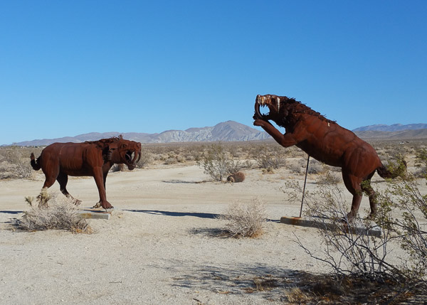 Galleta Meadows. sculptures by Ricardo Breceda